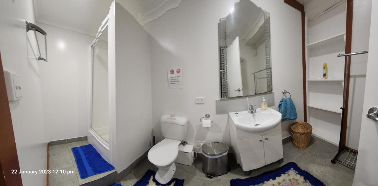 Traplins Accomodation Lakes Entrance Exterior photo